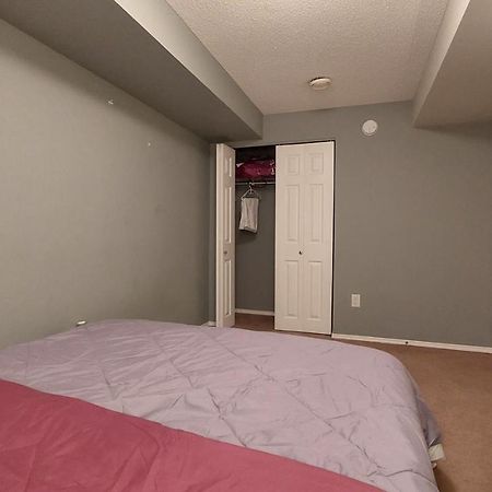 Lovely 1-Bedroom Basement Suite Winnipeg Eksteriør billede